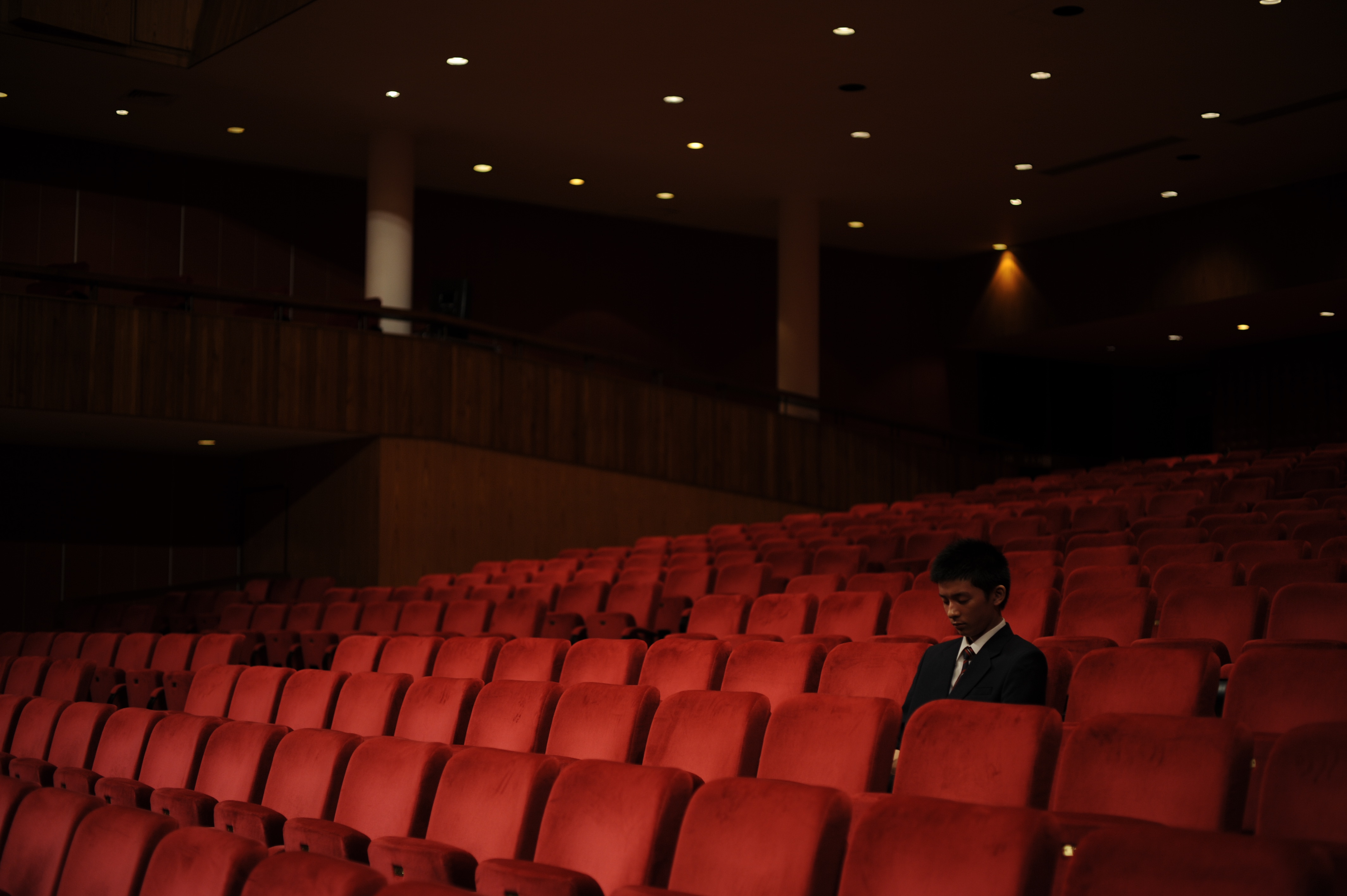 Too Loud a Solitude：Music Documentary Film Festival